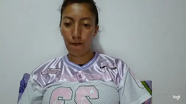 Snapshot of kaybabyhot chatting on 11/26/25, 10:11 kaybabyhot online show from 11/26/25, 10:11