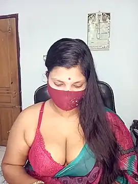 Snapshot of Hot-Angel_ chatting on 10/11/25, 05:33 Hot-Angel online show from 10/11/25, 05:33