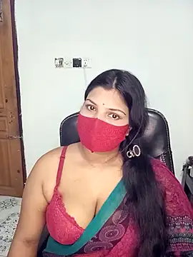 Snapshot of Hot-Angel_ chatting on 10/22/25, 10:53 Hot-Angel online show from 10/22/25, 10:53