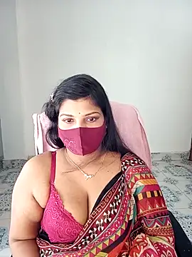 Snapshot of Hot-Angel_ chatting on 10/29/25, 03:42 Hot-Angel online show from 10/29/25, 03:42