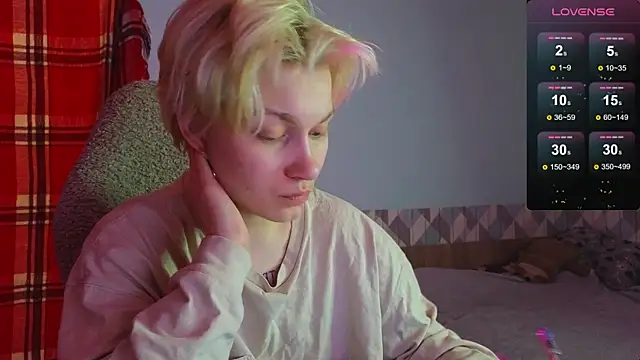 esajukyy online show from 01/23/25, 03:22