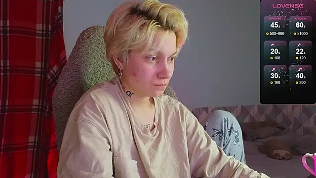 esajukyy online show from 02/05/25, 02:26