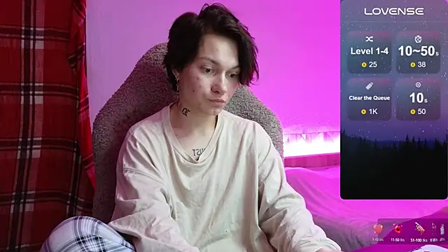 esajukyy online show from 09/28/25, 05:35