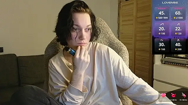 esajukyy online show from 02/21/26, 02:40