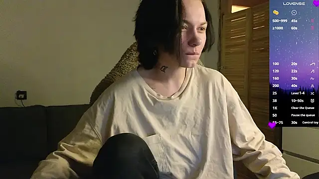 esajukyy online show from 03/11/26, 02:56