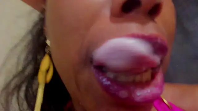 KamariaFyre online show from 02/05/25, 08:00