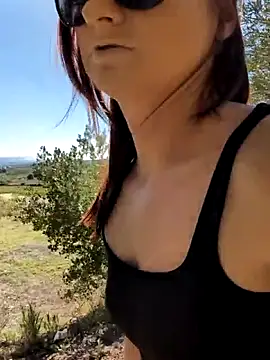 Samira-Summer online show from 10/24/25, 09:28