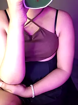 Olivia3 online show from 02/15/25, 11:03