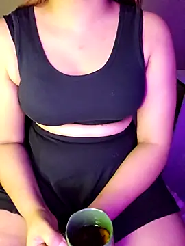 Olivia3 online show from 10/05/25, 08:29