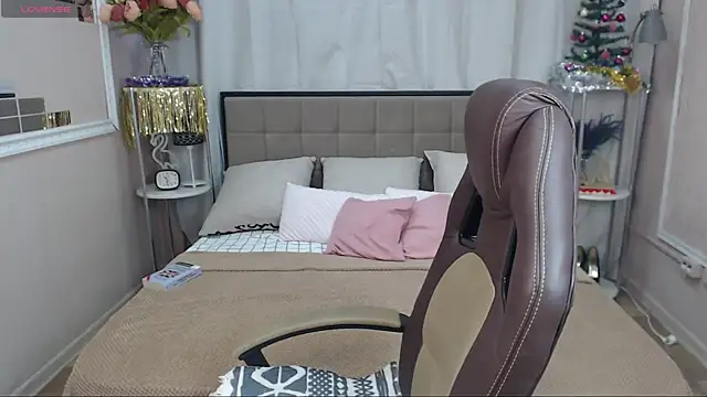 lissa voxx online show from 12/25/24, 05:58