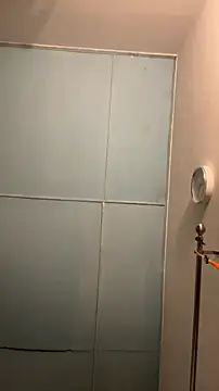 Snapshot of nick__yy chatting on 12/18/25, 05:24 nick yy online show from 12/18/25, 05:24