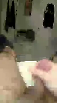 Snapshot of Meat2CumOn chatting on 12/31/24, 07:10 Meat2CumOn online show from 12/31/24, 07:10