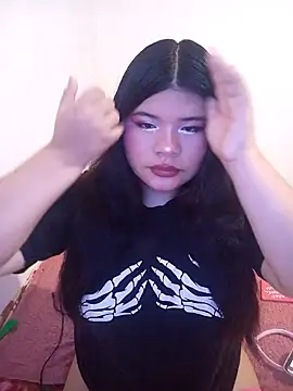 Snapshot of CANELA_9911 chatting on 12/11/24, 11:43 CANELA 9911 online show from 12/11/24, 11:43