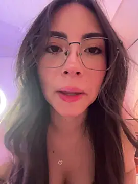 Melody 04 online show from 11/29/25, 04:48