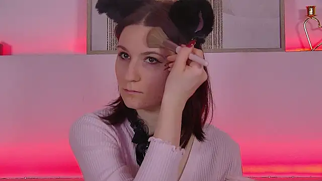 VictoriaArdern online show from 02/01/25, 12:58