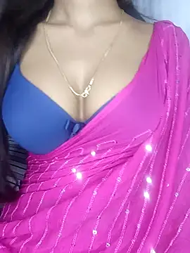 Snapshot of sexyriya_008 chatting on 10/19/25, 06:19 sexyriya 008 online show from 10/19/25, 06:19