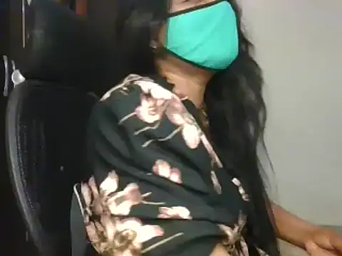 Snapshot of Hritvika chatting on 02/16/25, 04:42 Hritvika online show from 02/16/25, 04:42