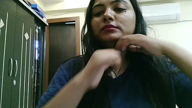 Snapshot of Hritvika chatting on 02/25/25, 12:45 Hritvika online show from 02/25/25, 12:45
