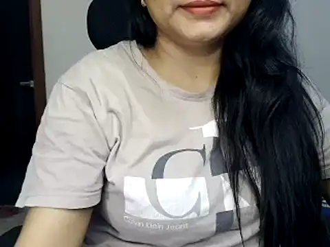 Snapshot of Hritvika chatting on 03/04/25, 06:18 Hritvika online show from 03/04/25, 06:18