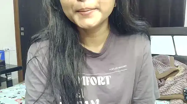 Snapshot of Hritvika chatting on 03/14/25, 03:58 Hritvika online show from 03/14/25, 03:58