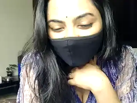 Snapshot of Hritvika chatting on 03/16/25, 05:50 Hritvika online show from 03/16/25, 05:50