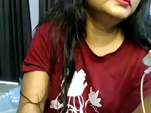 Snapshot of Hritvika chatting on 10/17/25, 04:48 Hritvika online show from 10/17/25, 04:48