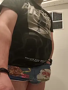 Snapshot of Alek7788 chatting on 02/16/26, 03:19 Alek7788 online show from 02/16/26, 03:19