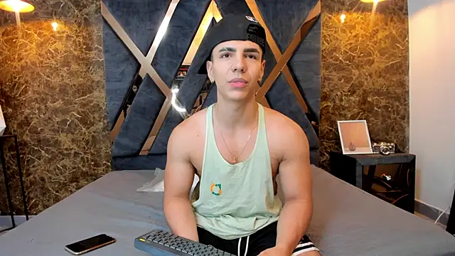 Flynn Riider online show from 02/19/25, 11:28