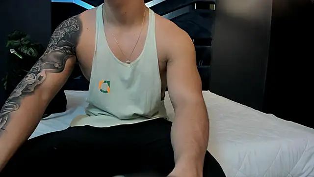 Flynn Riider online show from 03/21/25, 11:22