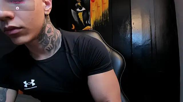 Flynn Riider online show from 11/22/25, 05:34