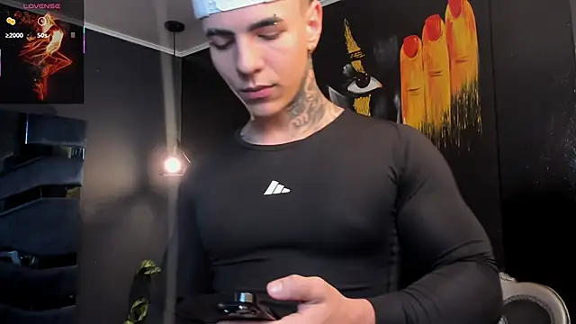 Flynn Riider online show from 12/02/25, 05:19