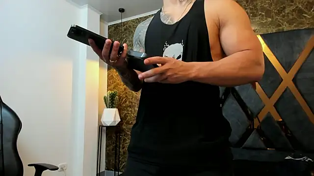 Flynn Riider online show from 03/13/26, 12:01