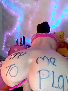 Snapshot of Sweety-Cat chatting on 01/04/25, 03:28 Sweety-Cat online show from 01/04/25, 03:28