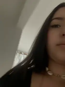 zoewillian online show from 02/04/25, 03:22