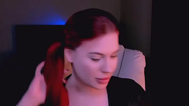 Snapshot of evaharve chatting on 03/04/26, 05:08 evaharve online show from 03/04/26, 05:08