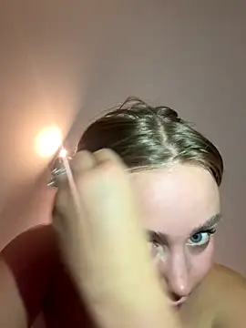 Snapshot of CherryEmmy chatting on 10/04/25, 05:11 CherryEmmy online show from 10/04/25, 05:11