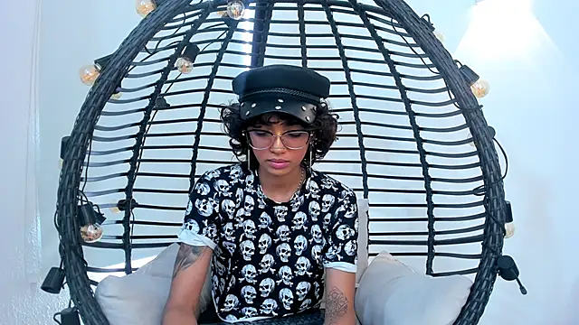 slutty venus online show from 09/25/25, 07:39