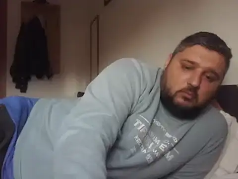  revianzip1 online show from 02/10/25, 02:59