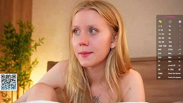 WiloneEsse online show from 10/05/25, 03:32