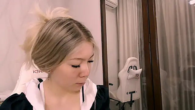 Babby Rabbit online show from 12/22/25, 11:40