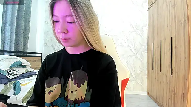 Babby Rabbit online show from 04/20/26, 10:07