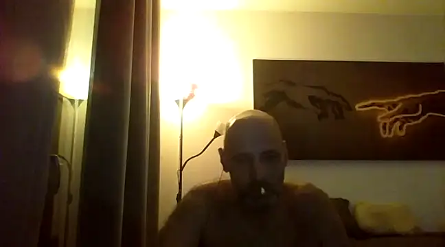 Avamereandmikel online show from 12/23/24, 07:41