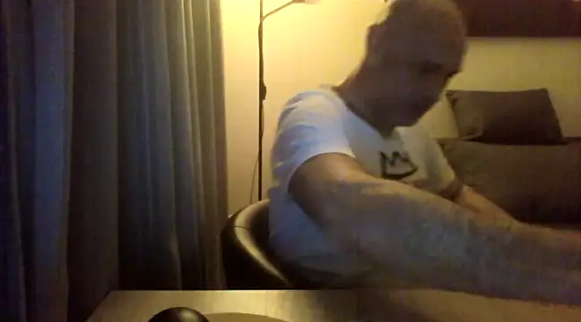 Avamereandmikel online show from 03/23/25, 12:04