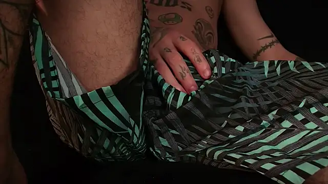 Junihn0 online show from 12/22/24, 09:00