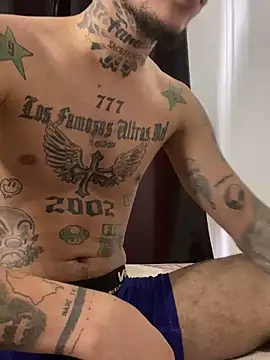 Junihn0 online show from 12/25/24, 05:15