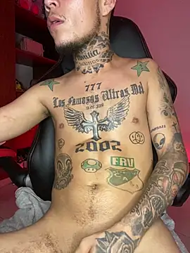 Junihn0 online show from 01/30/25, 11:34