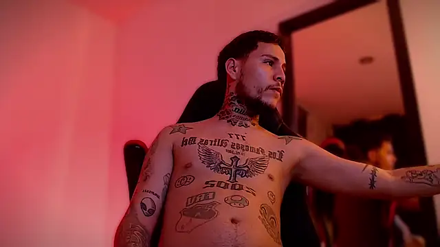 Junihn0 online show from 09/11/25, 08:53