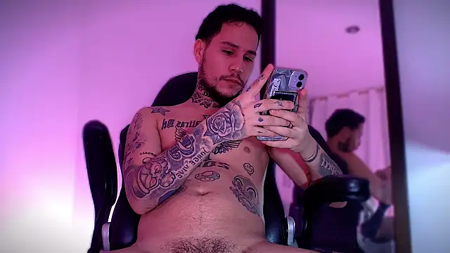 Junihn0 online show from 09/27/25, 09:42