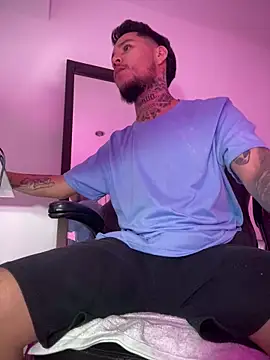 Junihn0 online show from 10/03/25, 09:01