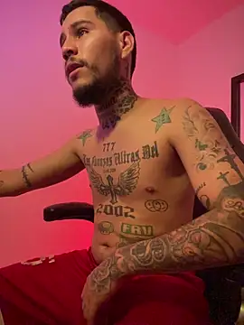 Junihn0 online show from 11/07/25, 09:48